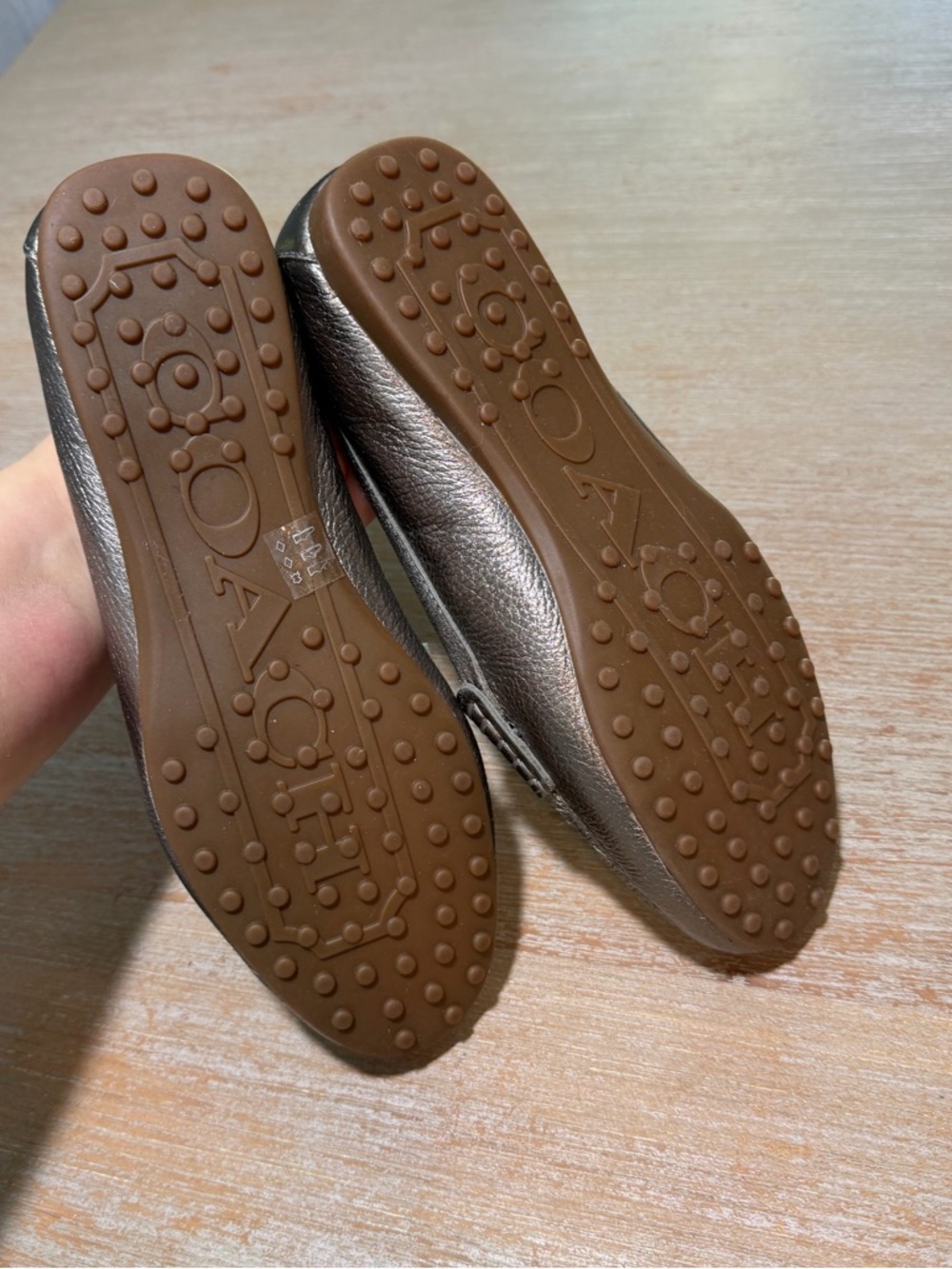 Sz 6.5 Coach Metallic Pewter “Fredrica” Leather Loafers Slip-On Flats $150 MSRP - Picture 6 of 10